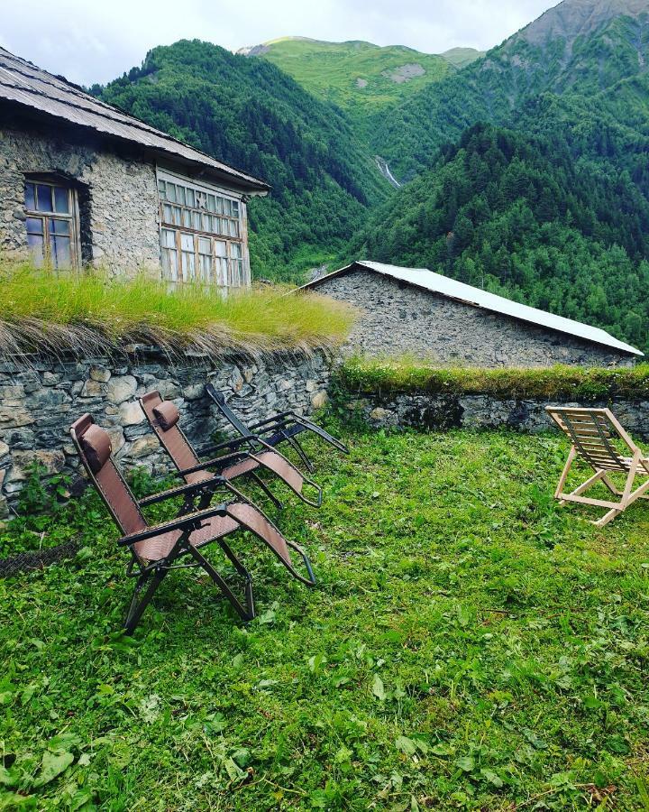 Panorama guesthouse Mata C. Adishi Extérieur photo